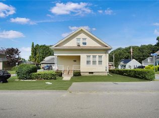 103 Reservoir St, Fall River, MA 02723