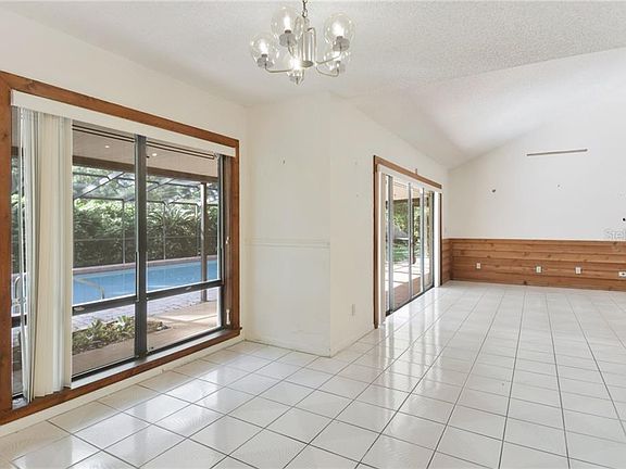 3rd image of 3204 Taralawn Ct