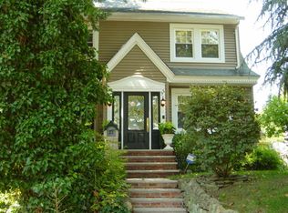 33 Theresa Pl, Staten Island, NY