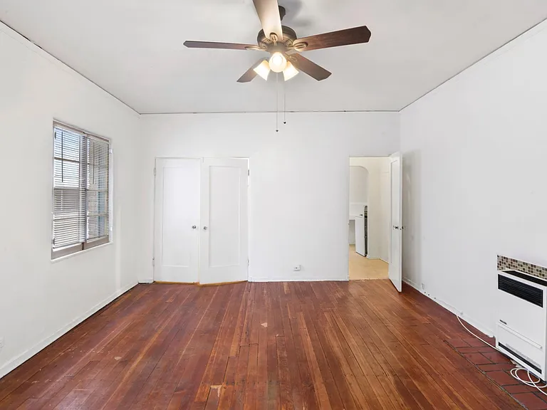 Euclid Apartments — Photo 10