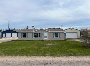 6615 Mill St, Pellston, MI 49769