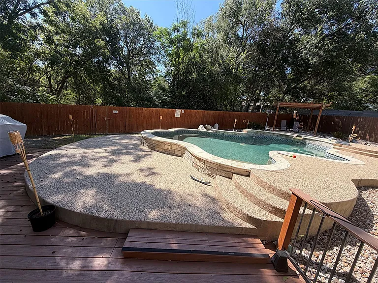 12011 Dove Haven Dr — Photo 3