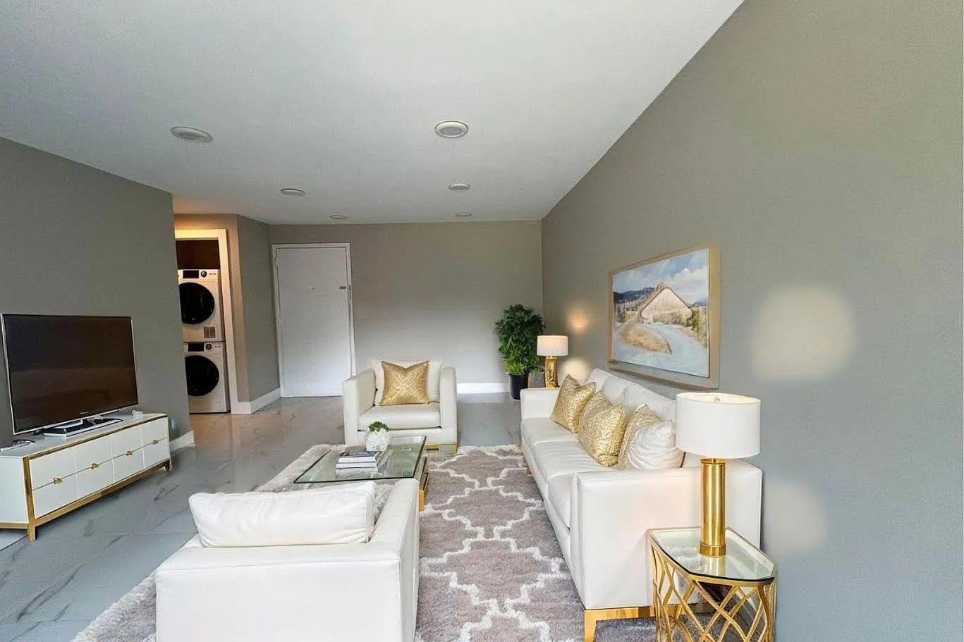 3 bed, 1.5 bath, 1200 sqft, $2,200 — Photo 4