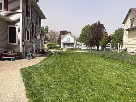 4th image of 602 7th Ave N