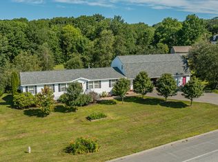 306 E Main St, Searsport, ME 04974