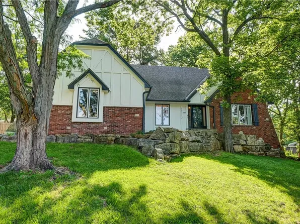 10312 E 81st St, Raytown, MO 64138