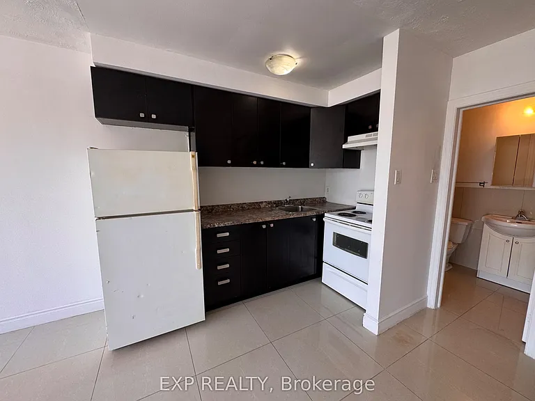 256 Lakeshore Rd E #1 — Photo 11