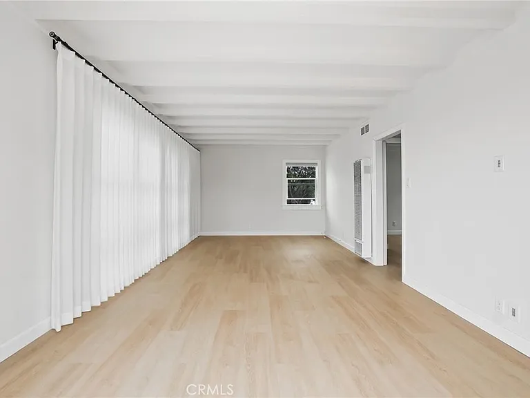 297 Wave St — Photo 4