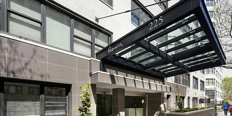 Rented by Greystar | media 6