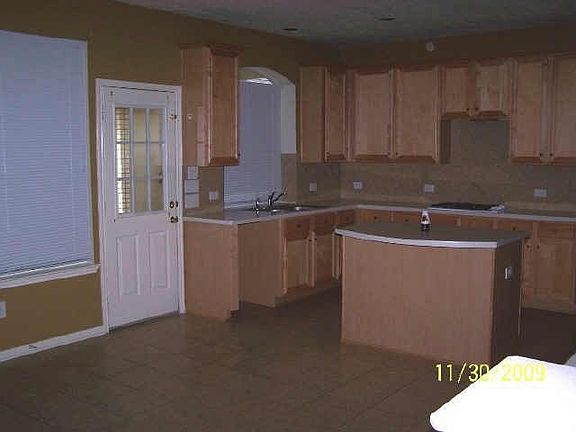 5th image of 4023 Old Settlement Ct