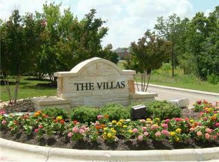3242 Founders Dr, Bryan, TX 77807