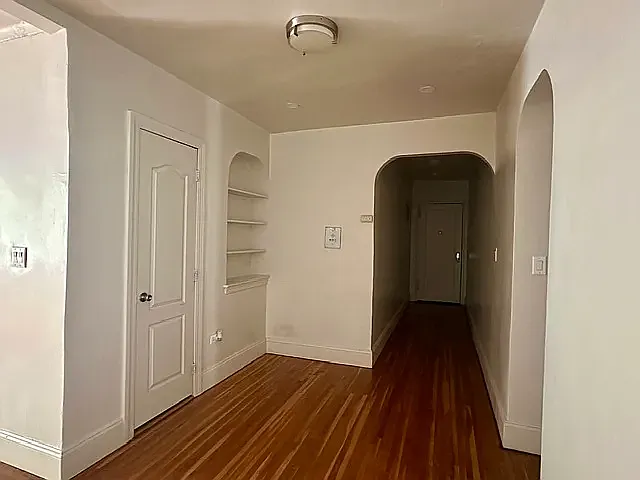 402 Ocean Pkwy #105 — Photo 6