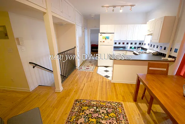Rented by New York Dwellings LLC | media 25