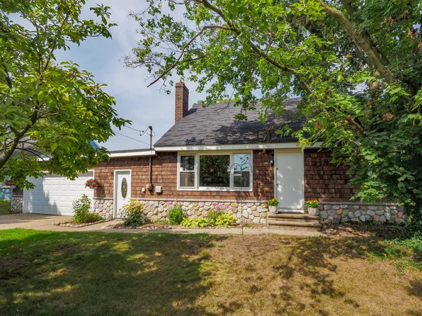 720 S Farmer St, Otsego, MI 49078