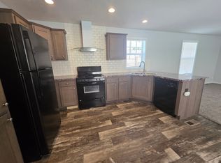 22 Mockingbird Dr #212, Lake Orion, MI 48359