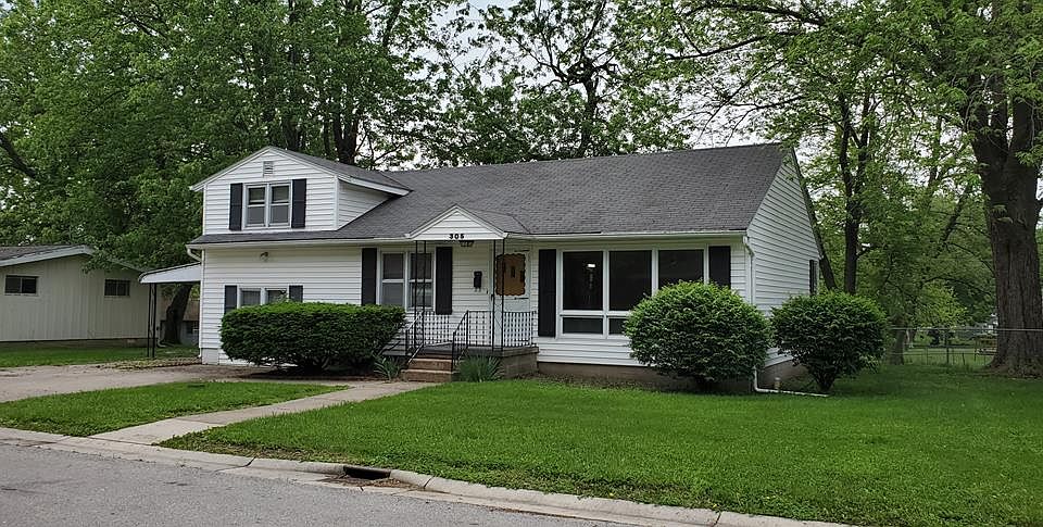 1st image of 305 Hillcrest Dr