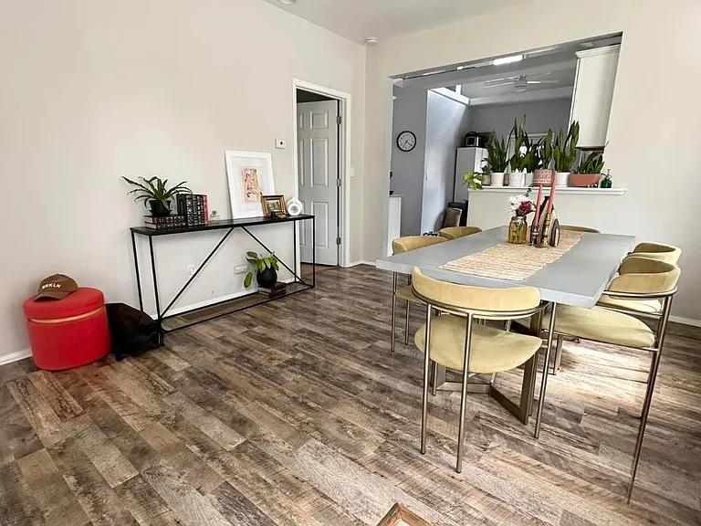 3525 Siam Ave — Photo 4
