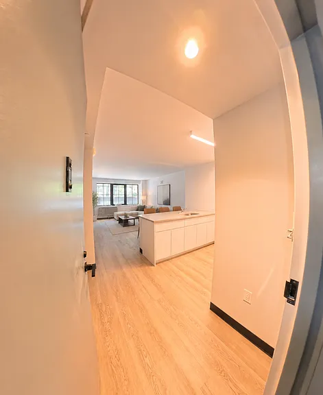 509 48th St #8L — Photo 4