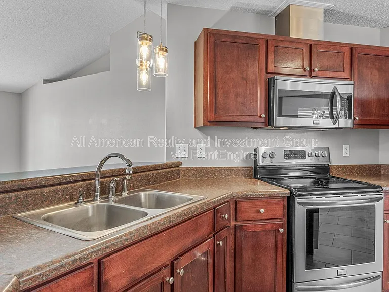 203 Citadel Ln — Photo 11