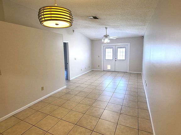 4th image of 884 Candleknoll Ln