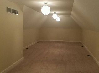 9060 Jackman Rd, Temperance, MI 48182