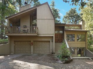 3165 Mistletoe Rd, Dallas, OR 97338