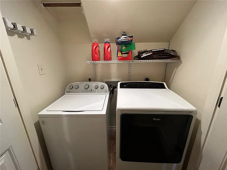 3318 Travis Cole Ave — Photo 10