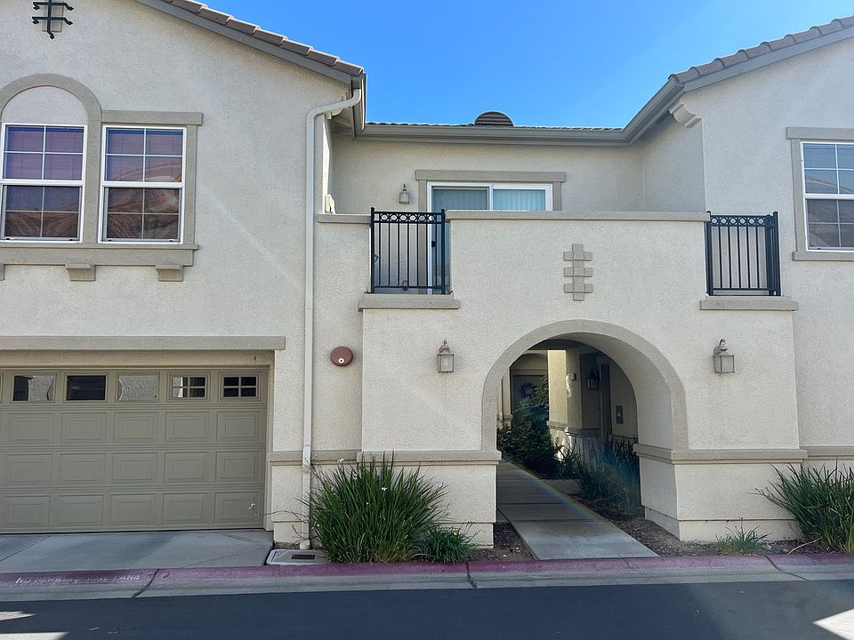 1st image of 3301 N Park Dr Unit 1013