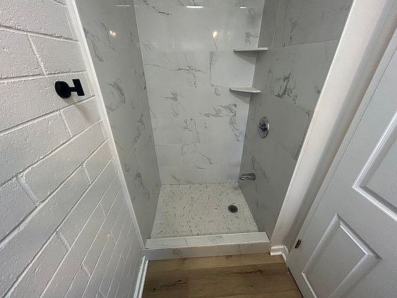 5th image of 2620 Date St APT 5