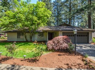 5840 SW Glenbrook Rd, Beaverton, OR 97007