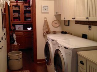 1613 Fairway Cir, Geneva, IL 60134