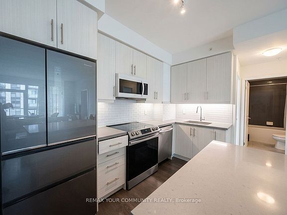 5th image of 75 Oneida Cres #1809
