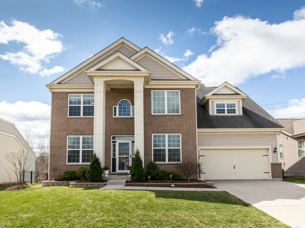 1149 Kingsmill Dr, Algonquin, IL 60102