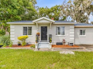 652 N Stone St, Deland, FL 32720