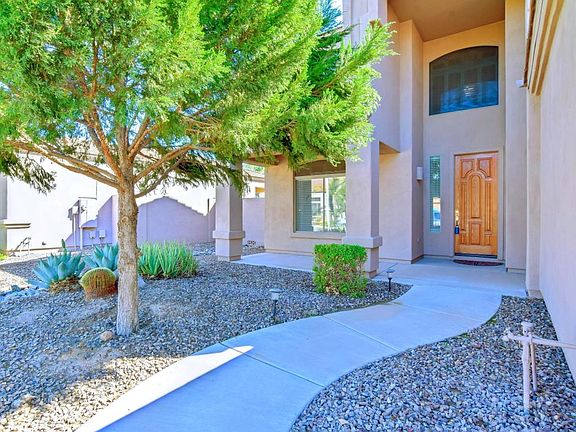 4th image of 2081 E Desert Inn Dr