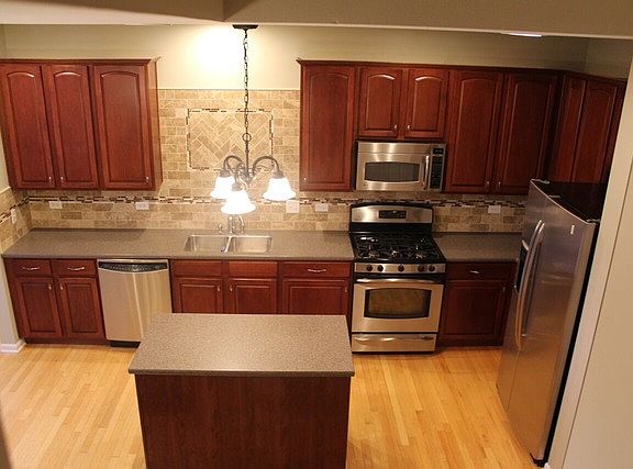 3rd image of 4140 Milford Ln