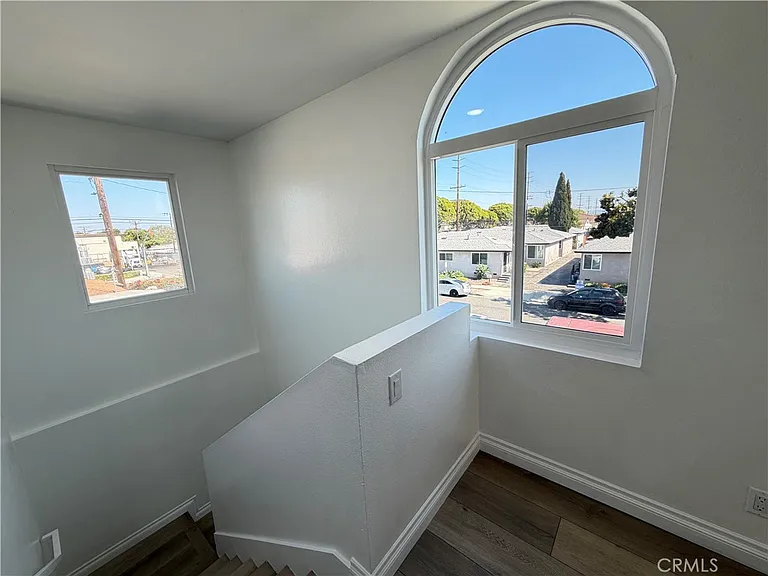 4013 W 145th St #1 — Photo 12