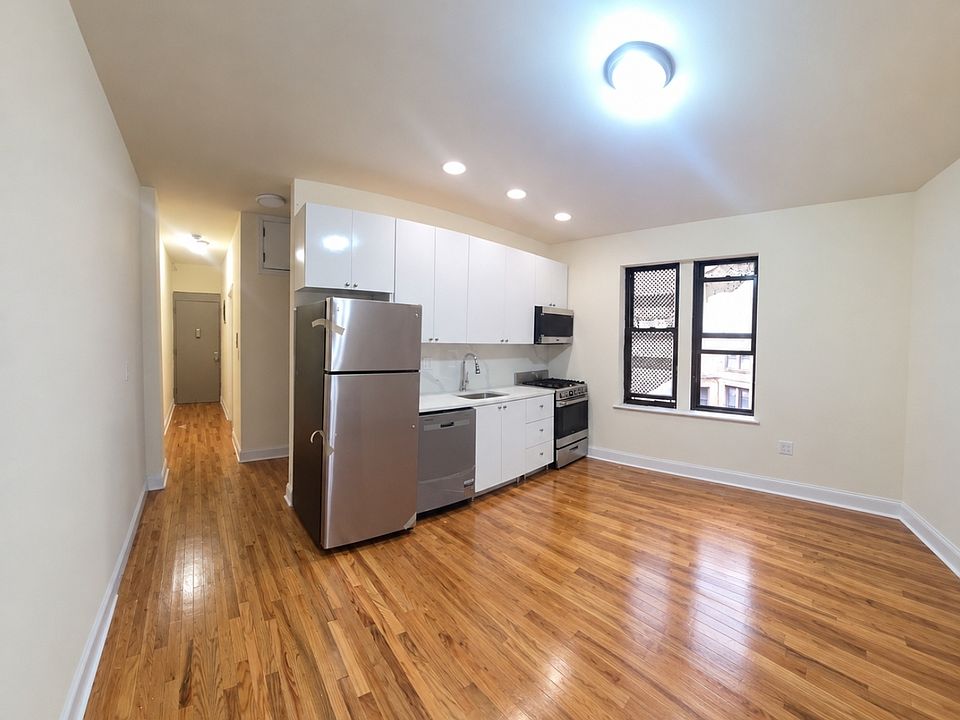 1st image of 13209 Maple Ave #23D