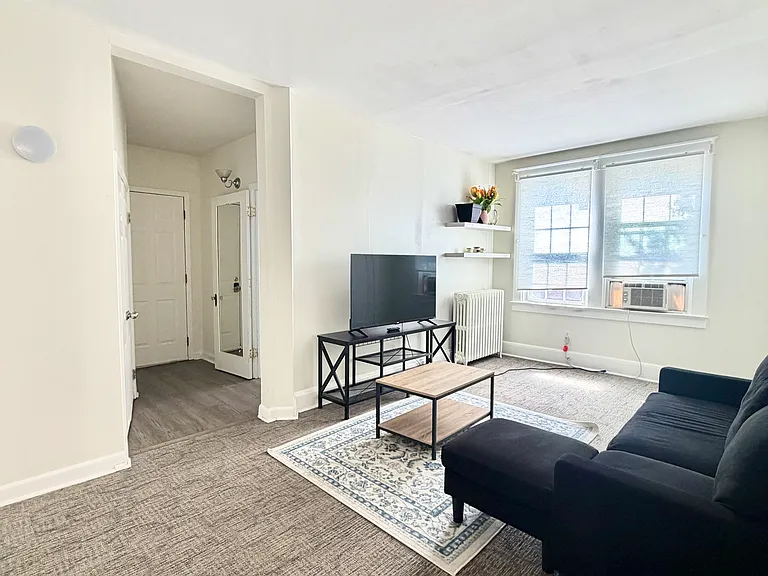 3202 Taylor Ave #B — Photo 2