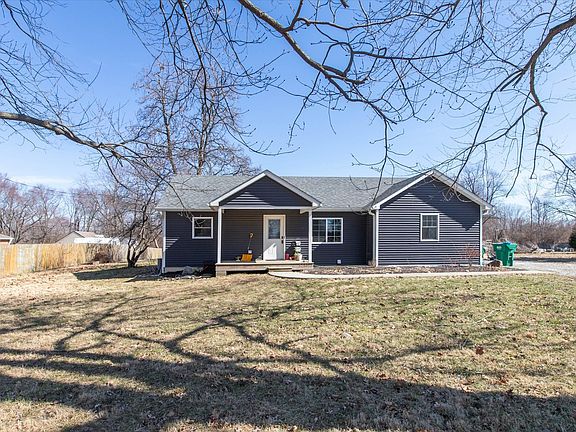 2nd image of 12911 N Paddock Rd