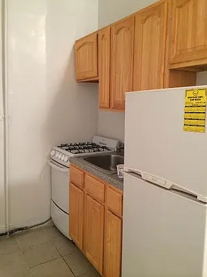 Rented by Lang Realty LLC | media 23