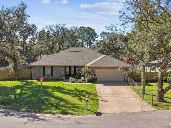 3303 Doddie Ln, Navarre, FL 32566