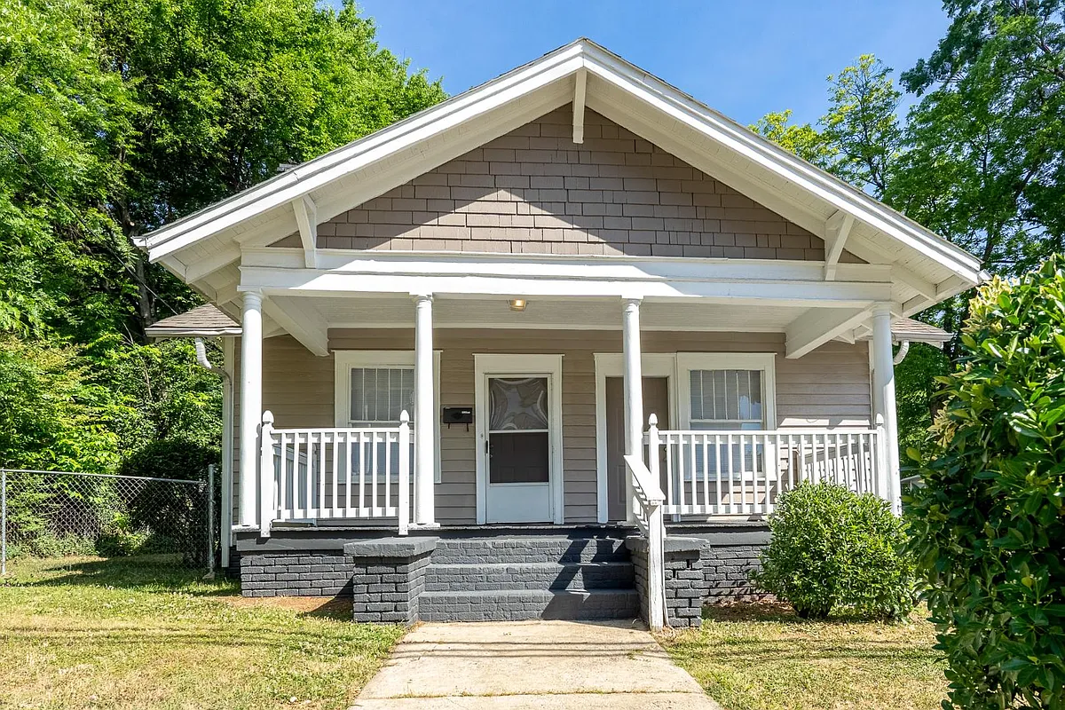 Property Photo - 1710 S Tryon St