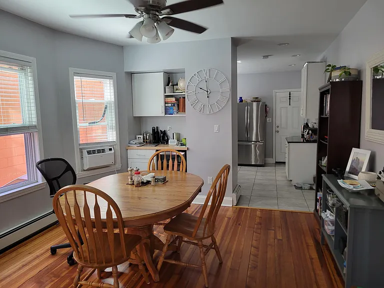 6 Peirce Ave — Photo 8