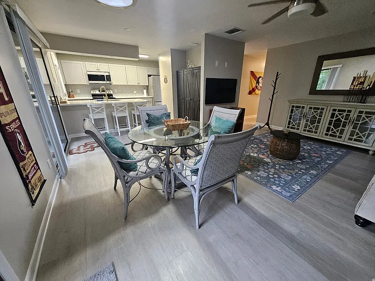 317 Westwood Dr — Photo 9