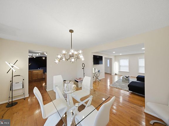 4th image of 10501 Water Point Way