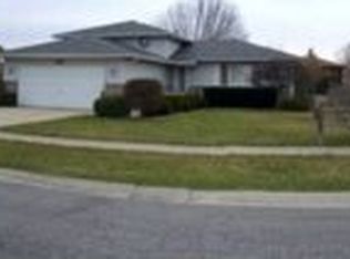 9824 Tyler St, Crown Point, IN 46307