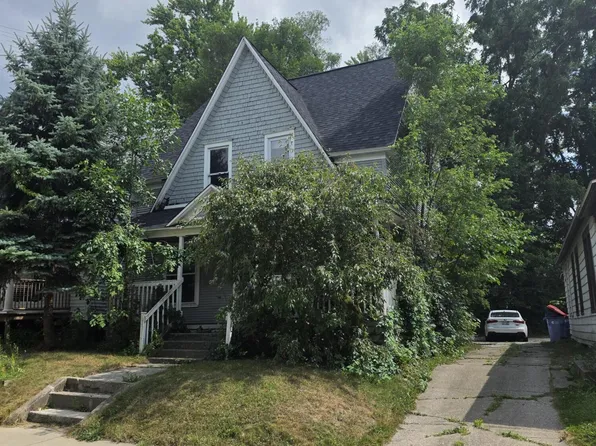 110 Dale St NE, Grand Rapids, MI 49505