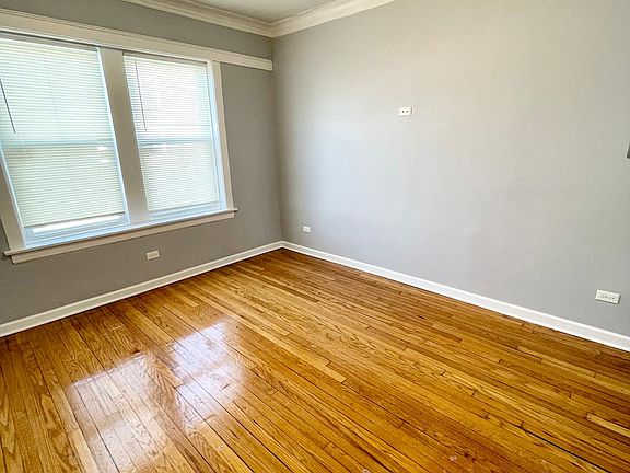 3rd image of 1306 N Kildare Ave #1
