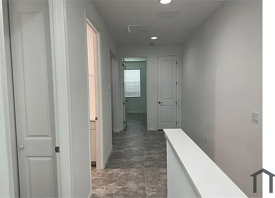 16475 Capilano Ct — Photo 23